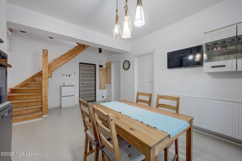 Bragadiru, apartament unic cu etaj, baie matrimoniala si balcon generos