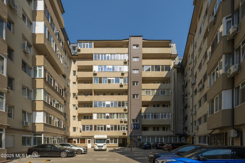 Bragadiru, apartament unic cu etaj, baie matrimoniala si balcon generos